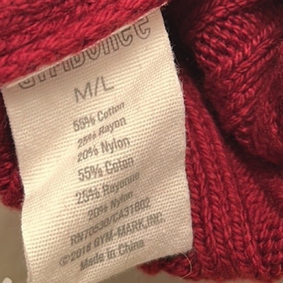 Gymboree burgundy unisex beanie hat - Picture 4 of 4